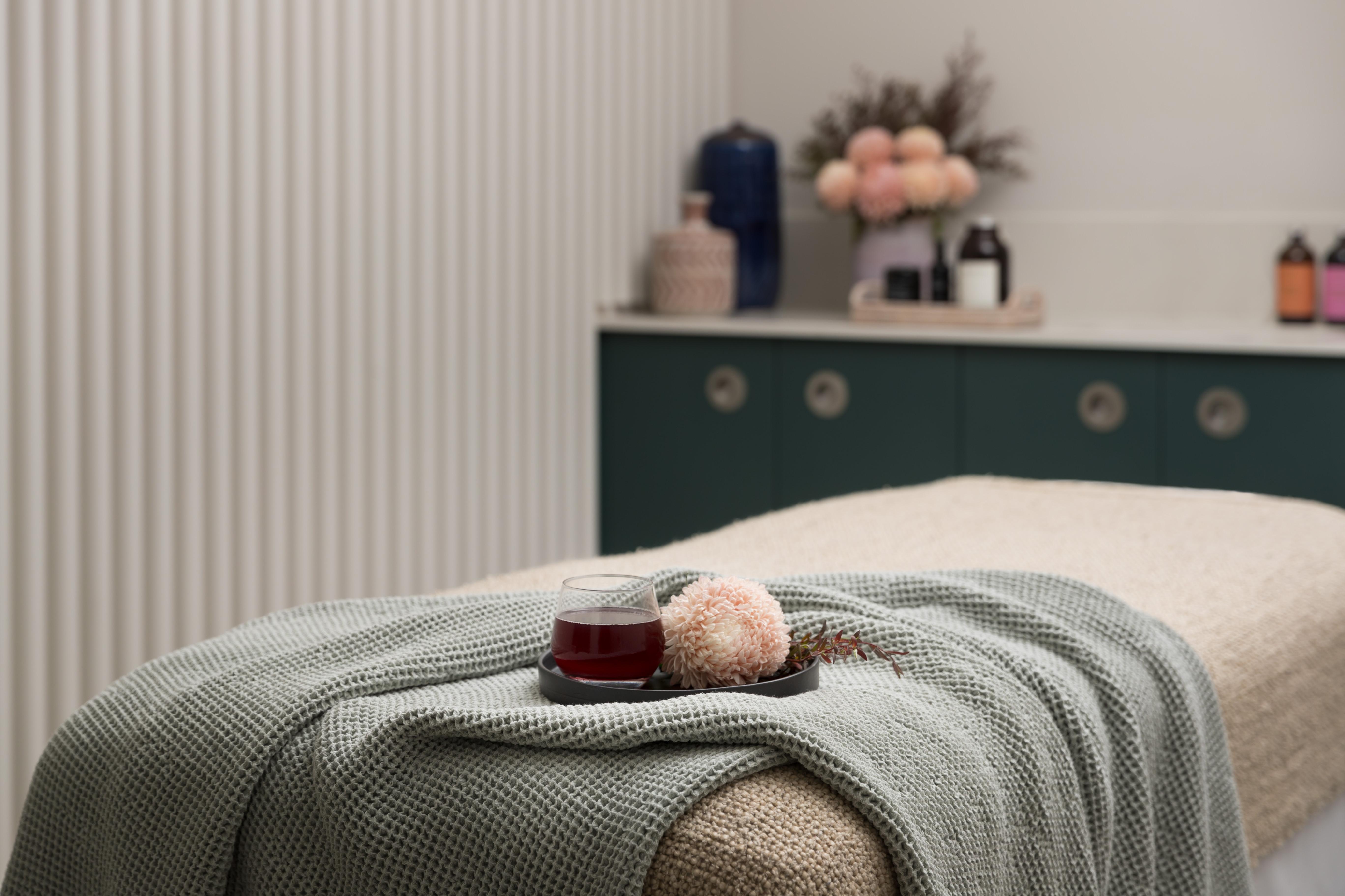 Crystalbrook Riley Cairns Exterior foto Massage table